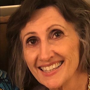 Meet your Posher, Connie